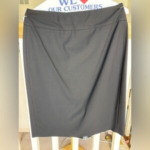 Banana Republic Black Pencil Skirt Knee-Length Work Suiting